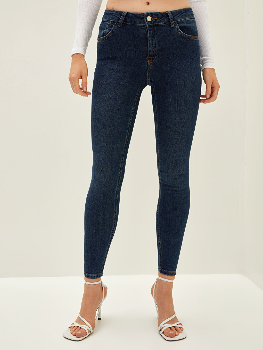 LCW Jeans Normal Waist Mercury Skinny Fit Push Up Fit Women's Rodeo Jean Pants -W16973Z8-309