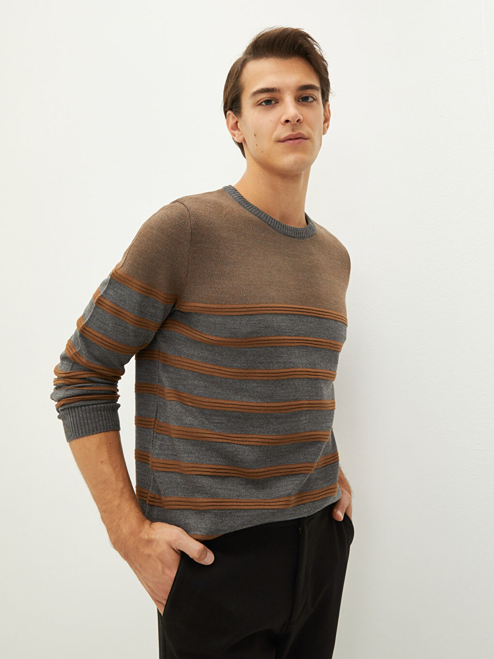 Crew Neck Long Sleeve Striped Men's Knitwear Sweater-1