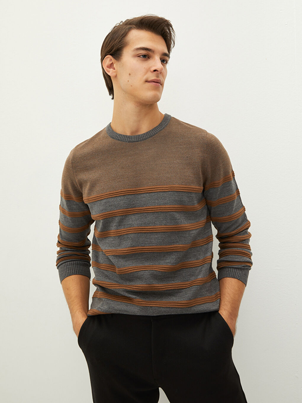Crew Neck Long Sleeve Striped Men's Knitwear Sweater-3