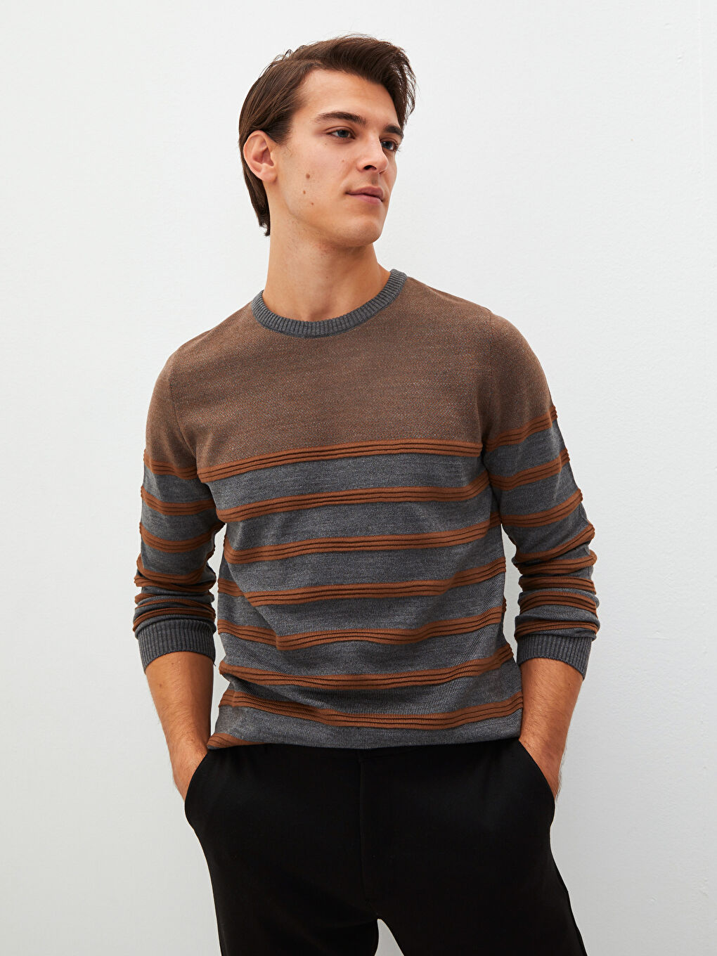Crew Neck Long Sleeve Striped Men's Knitwear Sweater-2