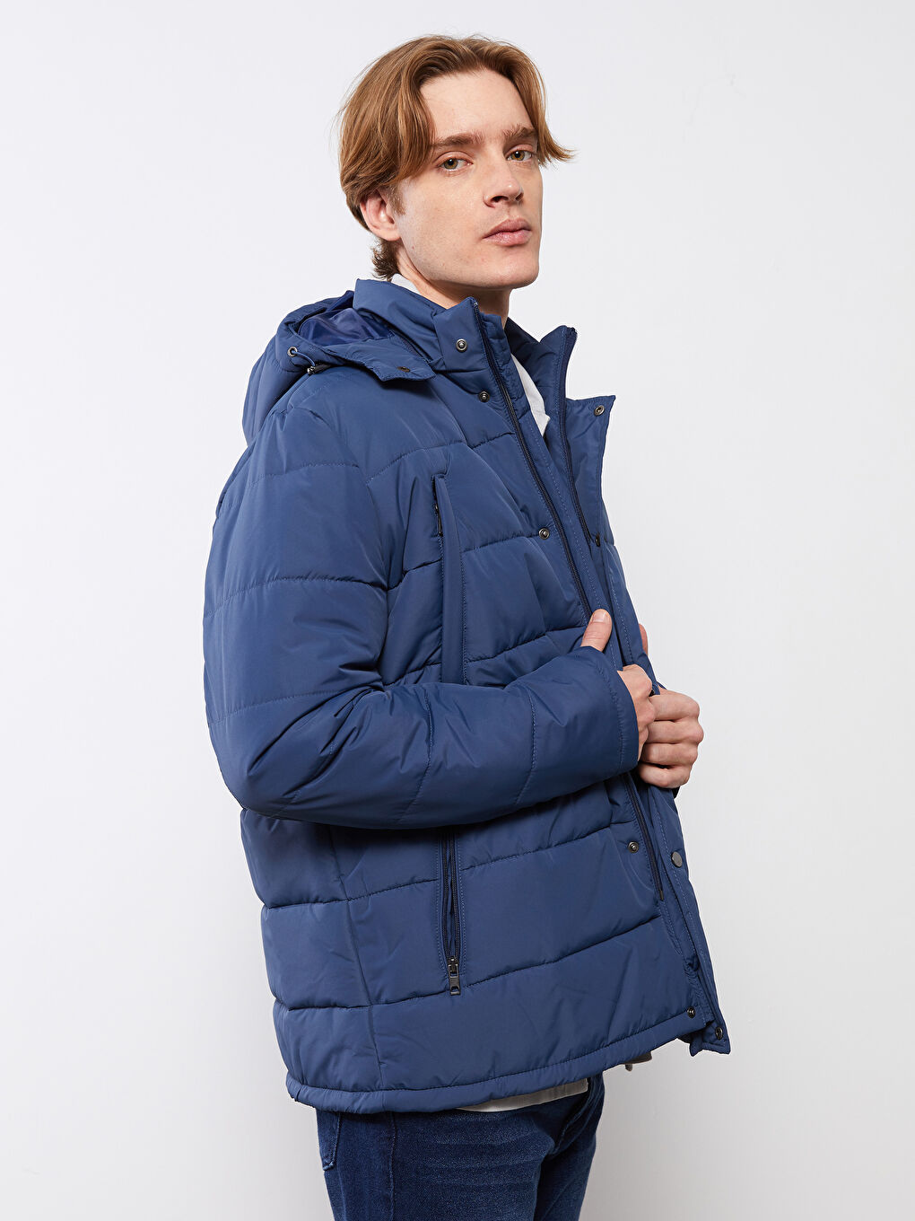 Lacivert Standart Kalıp Kapüşonlu Erkek Şişme Mont