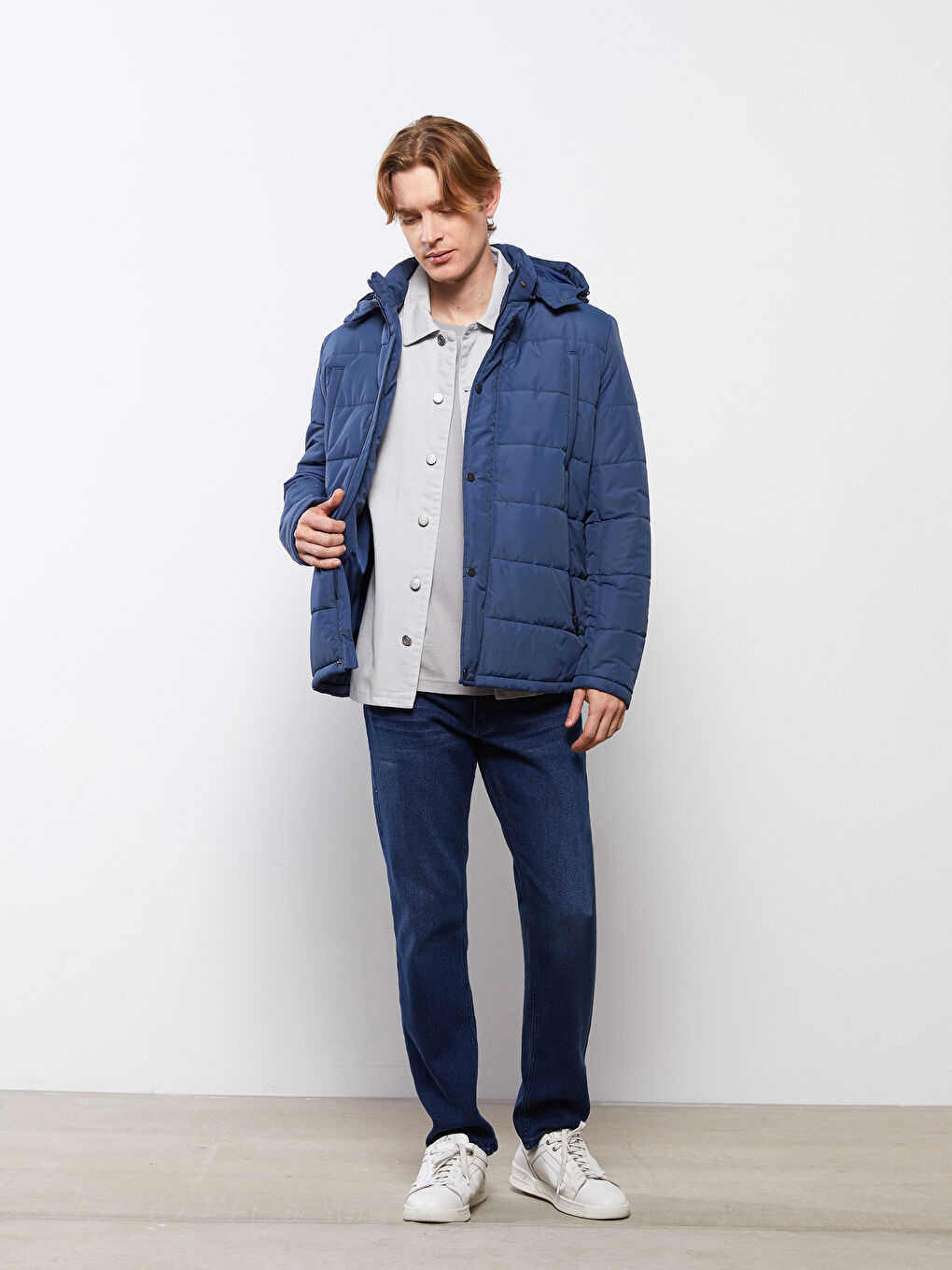 Lacivert Standart Kalıp Kapüşonlu Erkek Şişme Mont-1