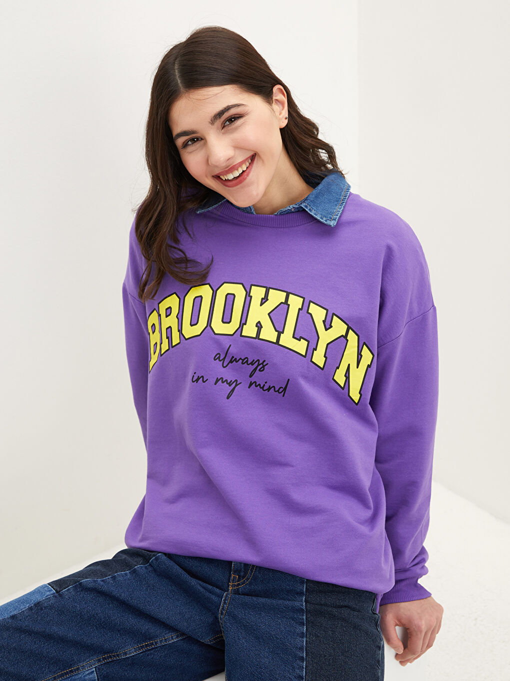 Женская толстовка с круглым вырезом и длинными рукавами с принтом