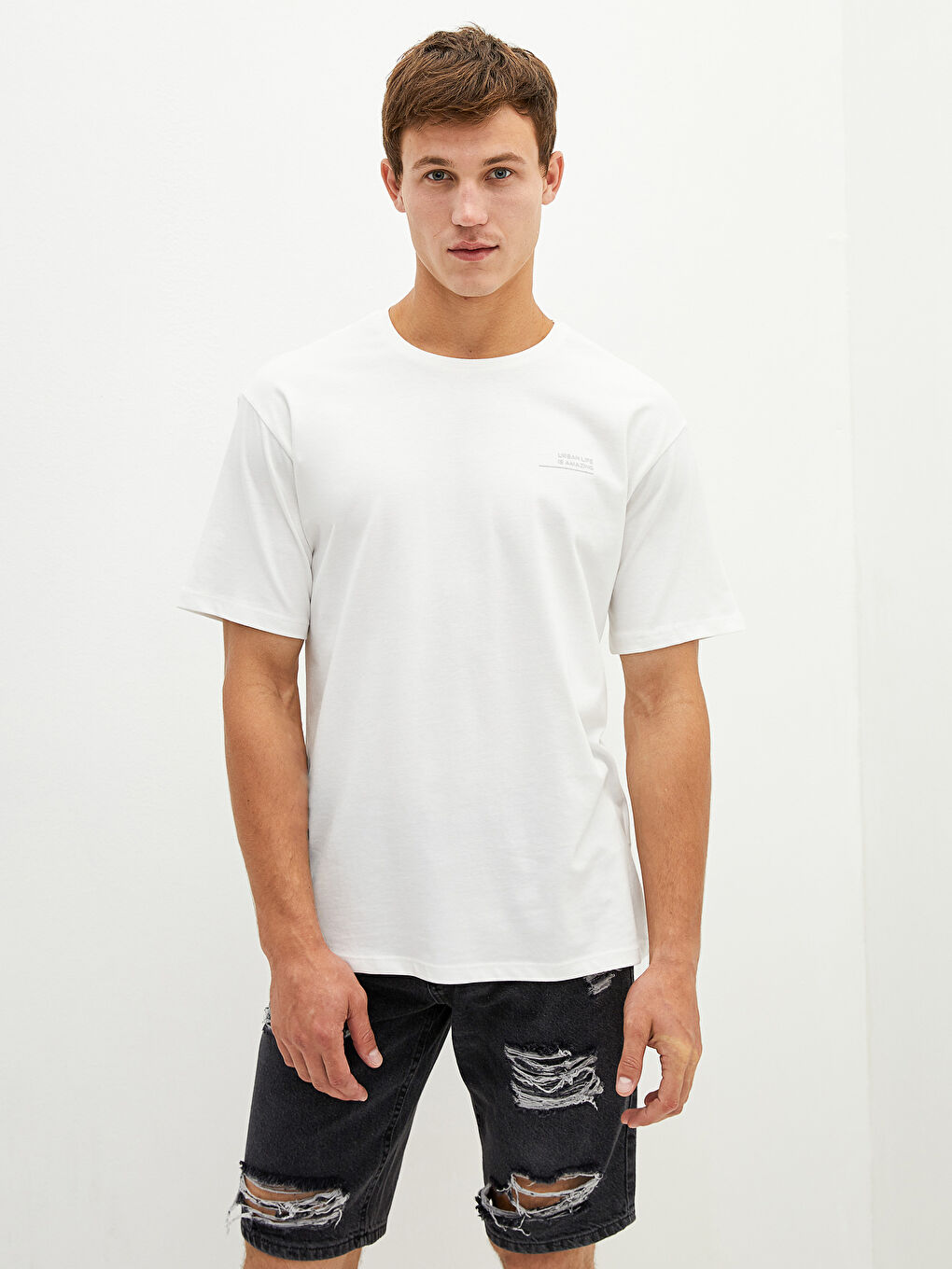 Beyaz Bisiklet Yaka Kısa Kollu Basic Penye Erkek Tişört