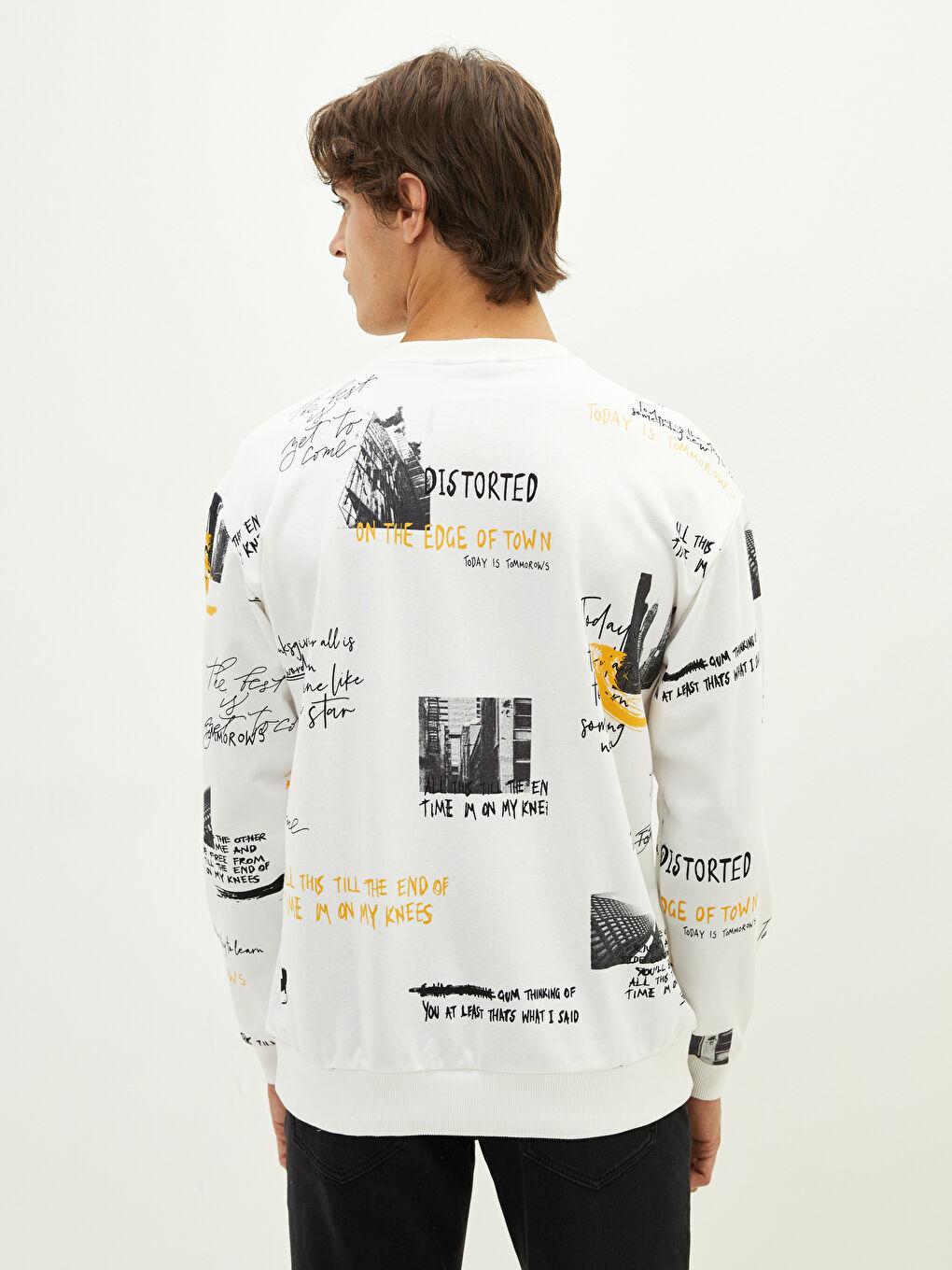 Beyaz Bisiklet Yaka Uzun Kollu Baskılı Erkek Sweatshirt-2