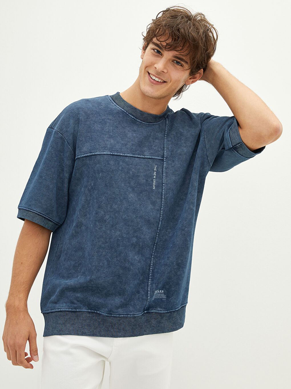 Gri Bisiklet Yaka Kısa Kollu Erkek Sweatshirt