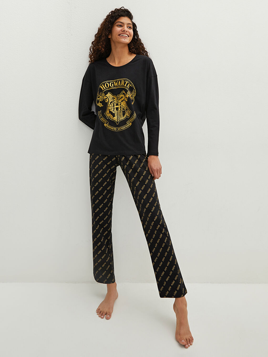LC Waikiki Crew Neck Harry Potter Printed Long Sleeve Women's Pajamas Set -W17151Z8-CVL