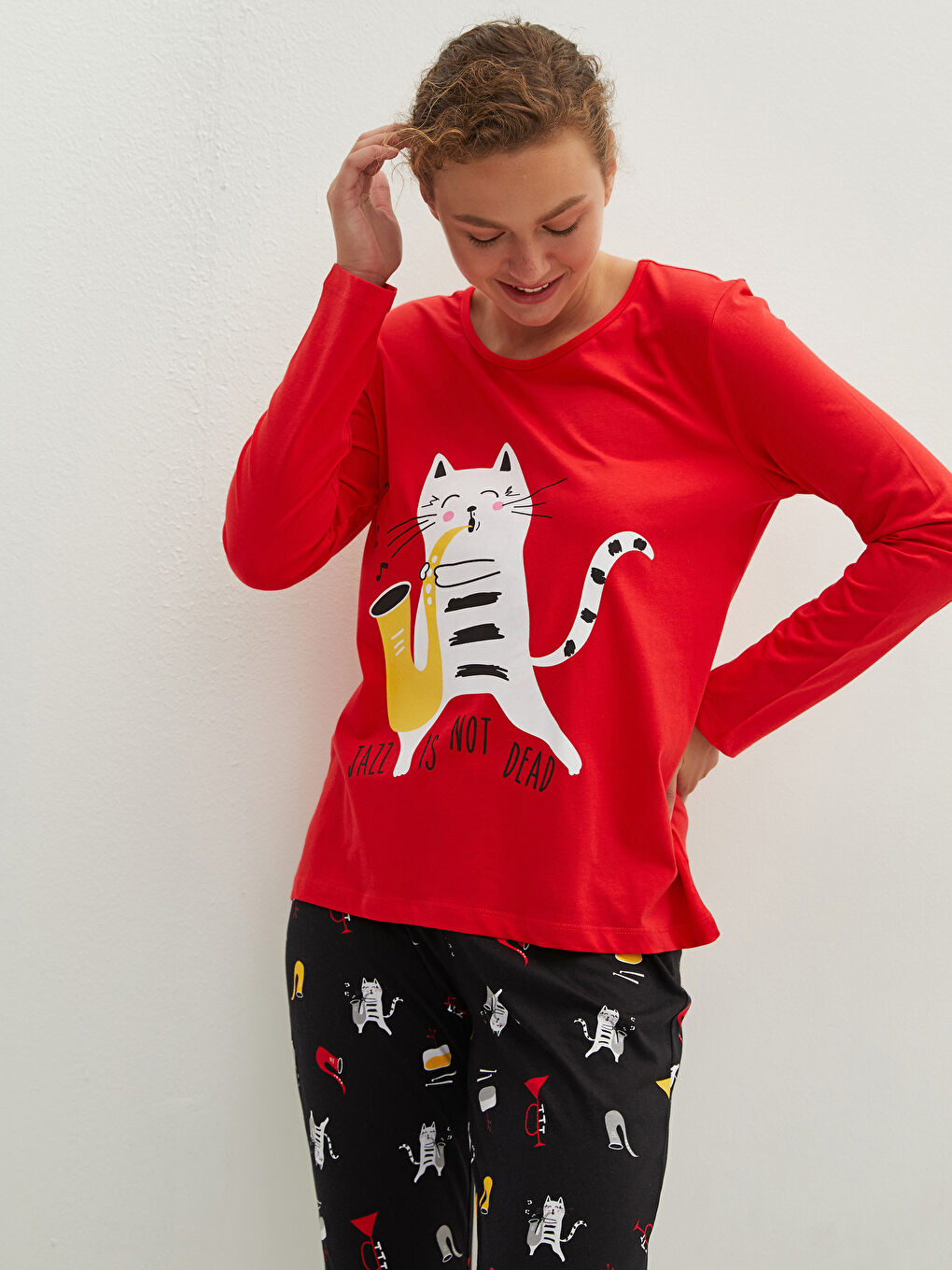 Kırmızı Bisiklet Yaka Baskılı Uzun Kollu Pamuklu Kadın Pijama Takımı-1