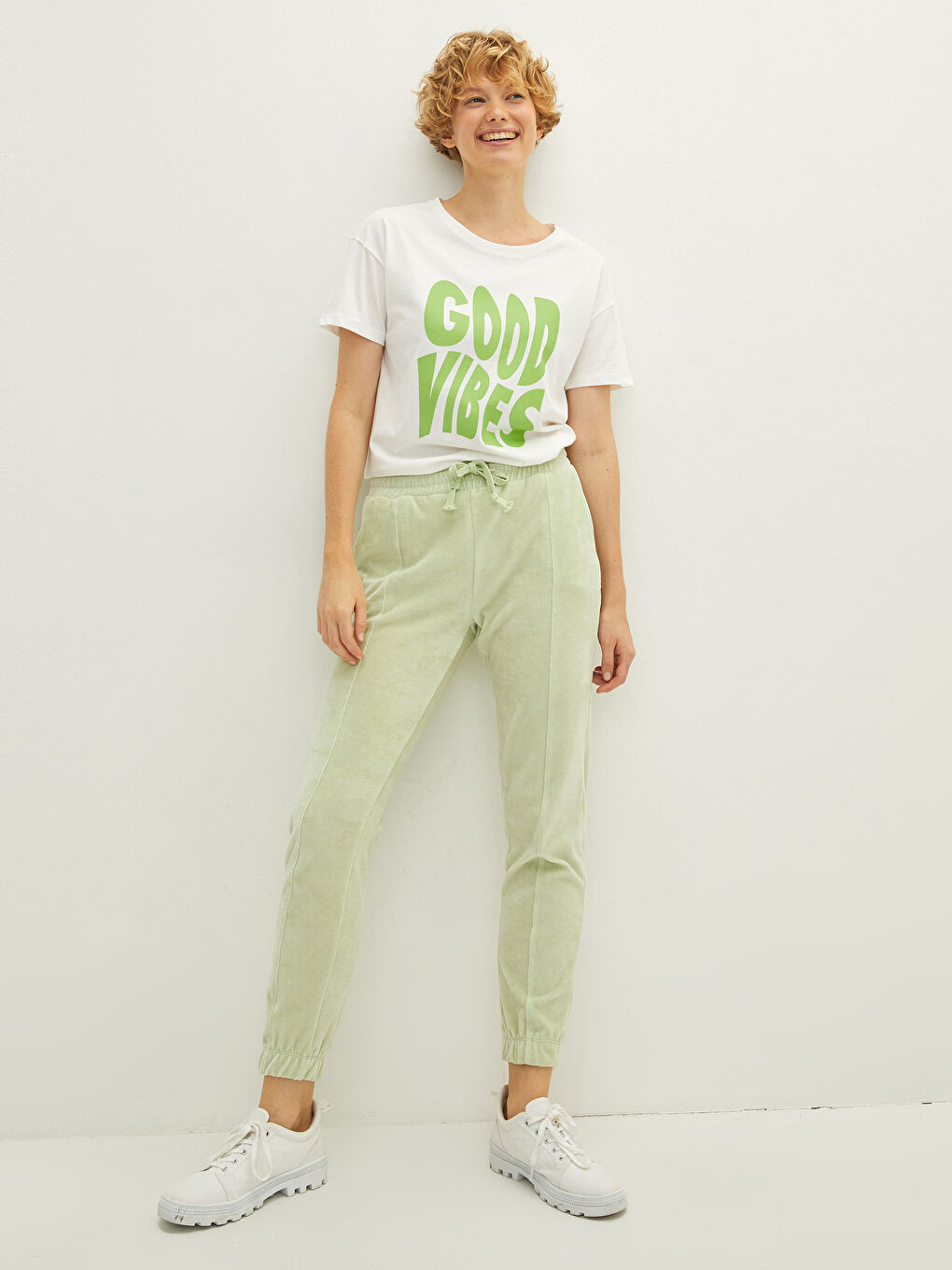 Yeşil Lastikli Standart Kadın Eşofman Altı