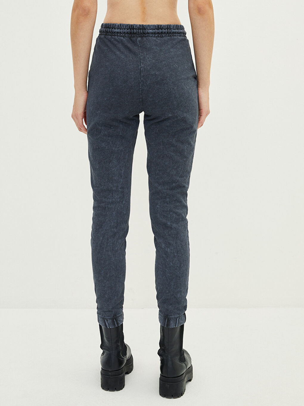 Elastic Waist Printed Pocket Detailed Women's Jogger Sweatpants-3