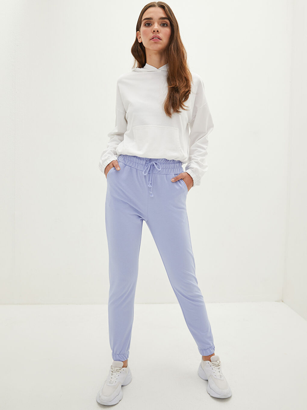 Женские спортивные штаны с эластичной резинкой на талии и карманами-2