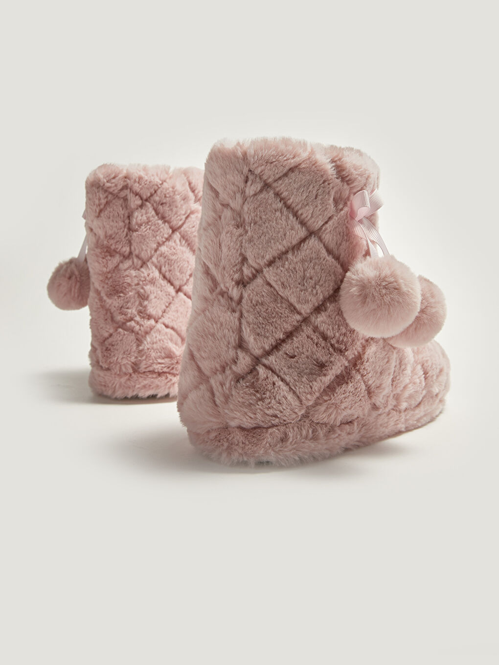 LCW STEPS Pompom Detailed Plush Women's House Boots -W17222Z8-JZ2