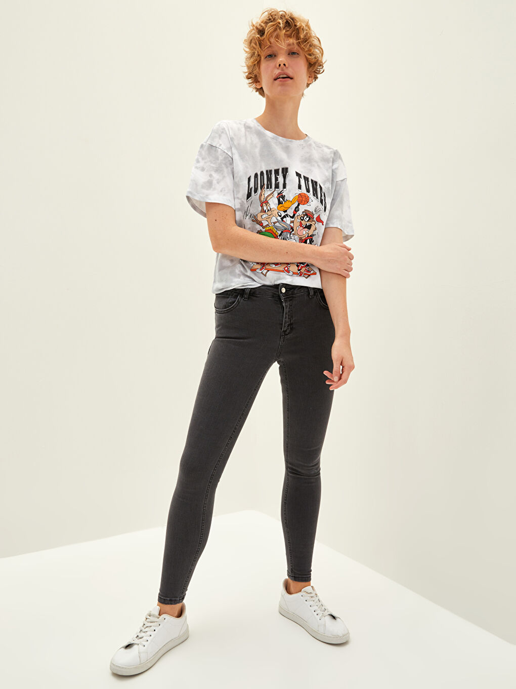 LCW Jeans کەمەری ئاسایی عەتارد باریکەڵە ژنان ڕۆدێو جینز پانتۆڵ لەگەڵ دیزاینی گیرفان -W17283Z8-GRD