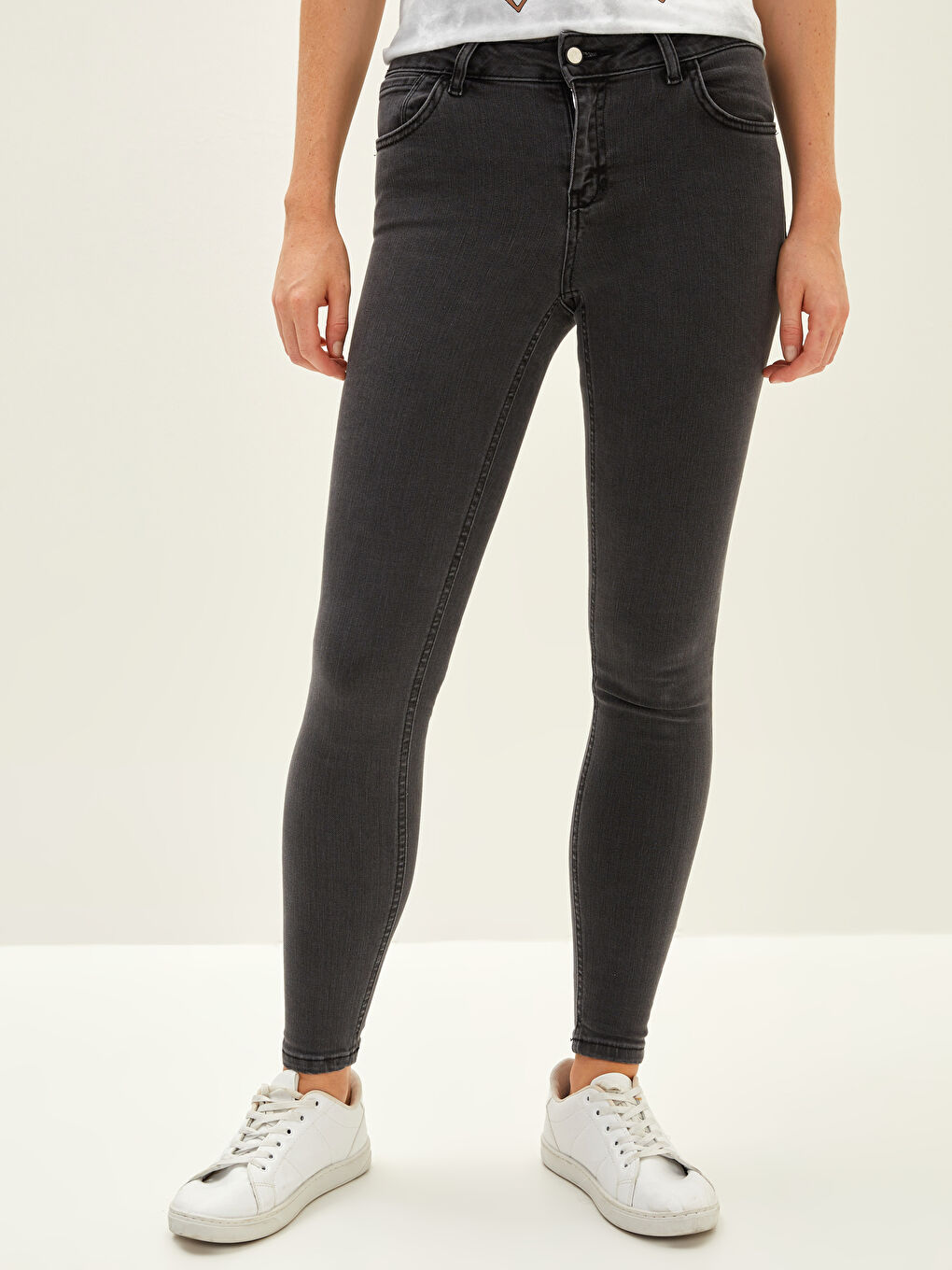 LCW Jeans کەمەری ئاسایی عەتارد باریکەڵە ژنان ڕۆدێو جینز پانتۆڵ لەگەڵ دیزاینی گیرفان -W17283Z8-GRD