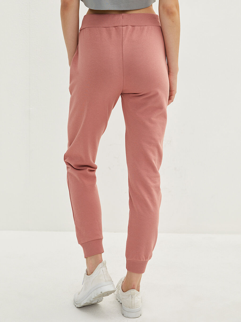 Elastic Waist Regular Pocket Detailed Women's Sweatpants-4