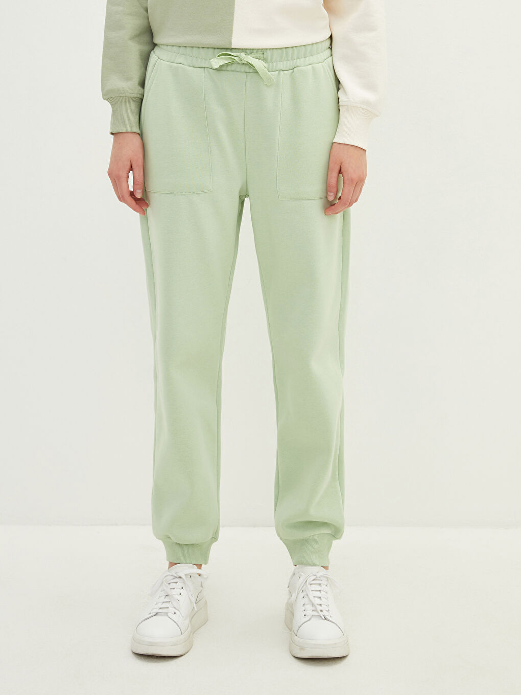 Yeşil Beli Lastikli Düz Cep Detaylı Kadın Kalın Eşofman Altı-6