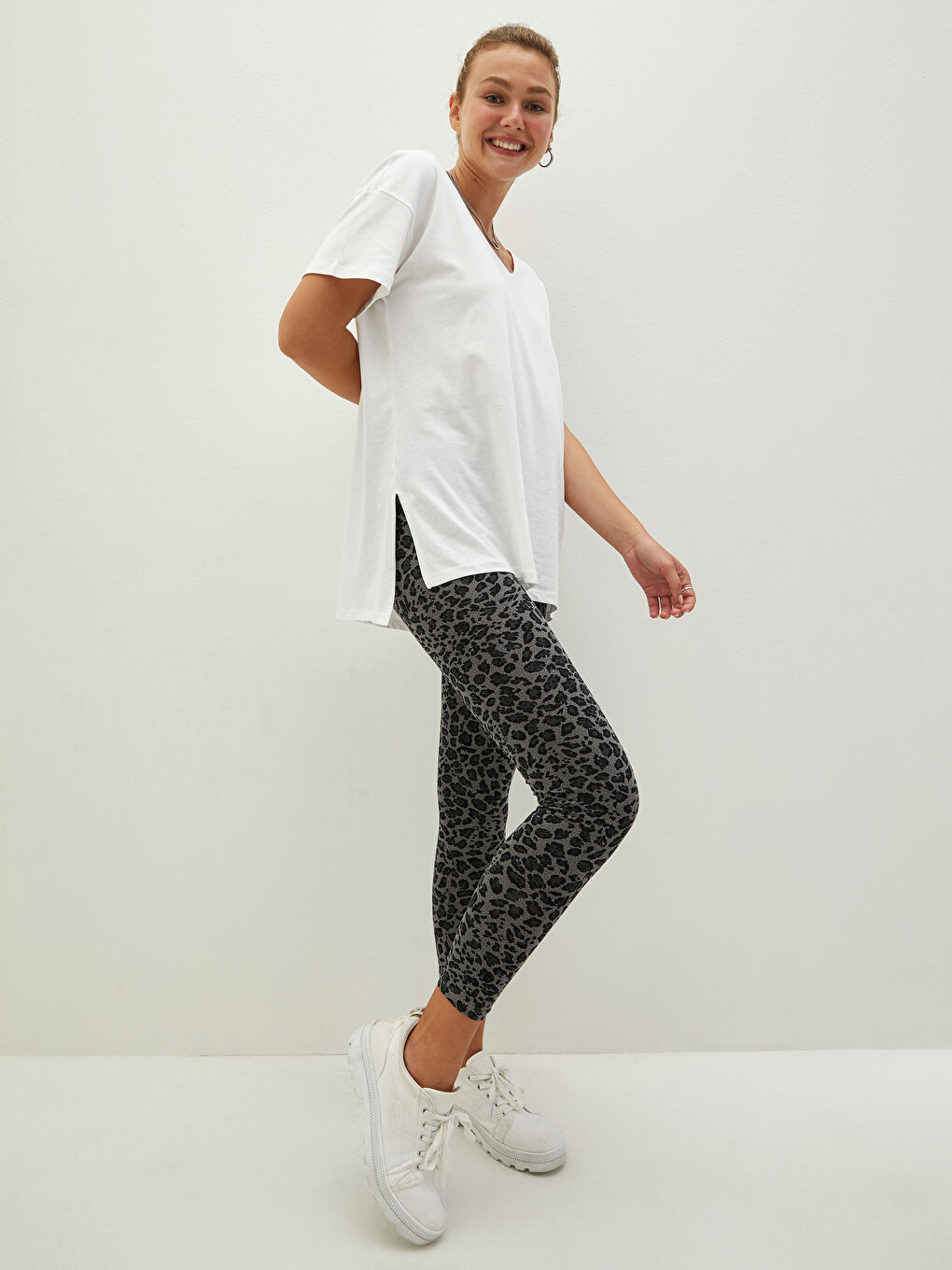 Antrasit Beli Lastikli Desenli Kadın Tayt-2