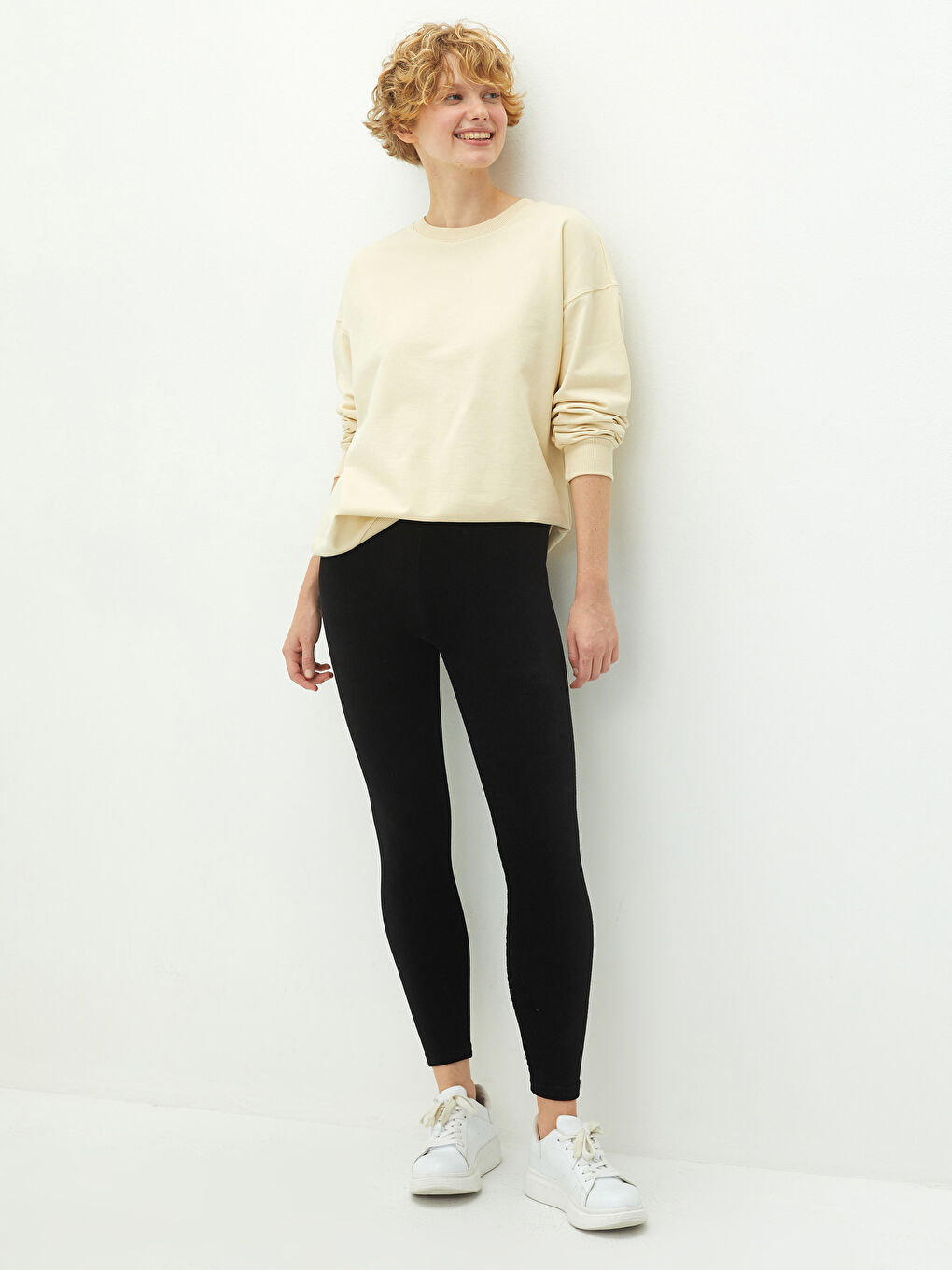 LCW Vision Elastische Taille Schlichte Samt Frauen Leggings -W17374Z8-CVL