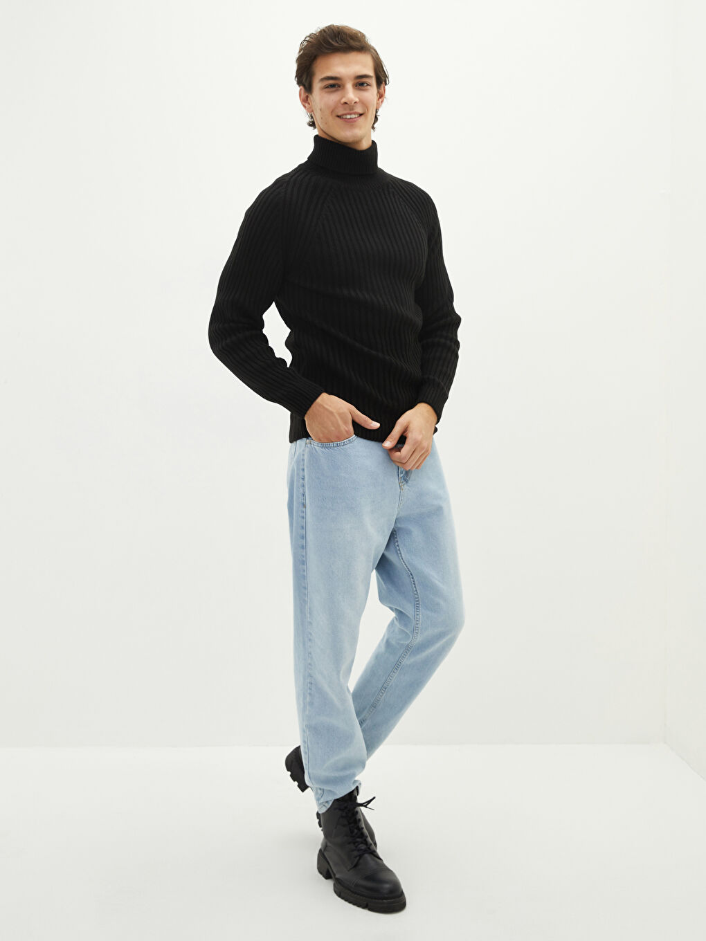 Siyah Balıkçı Yaka Uzun Kollu Kalın Erkek Triko Kazak-2