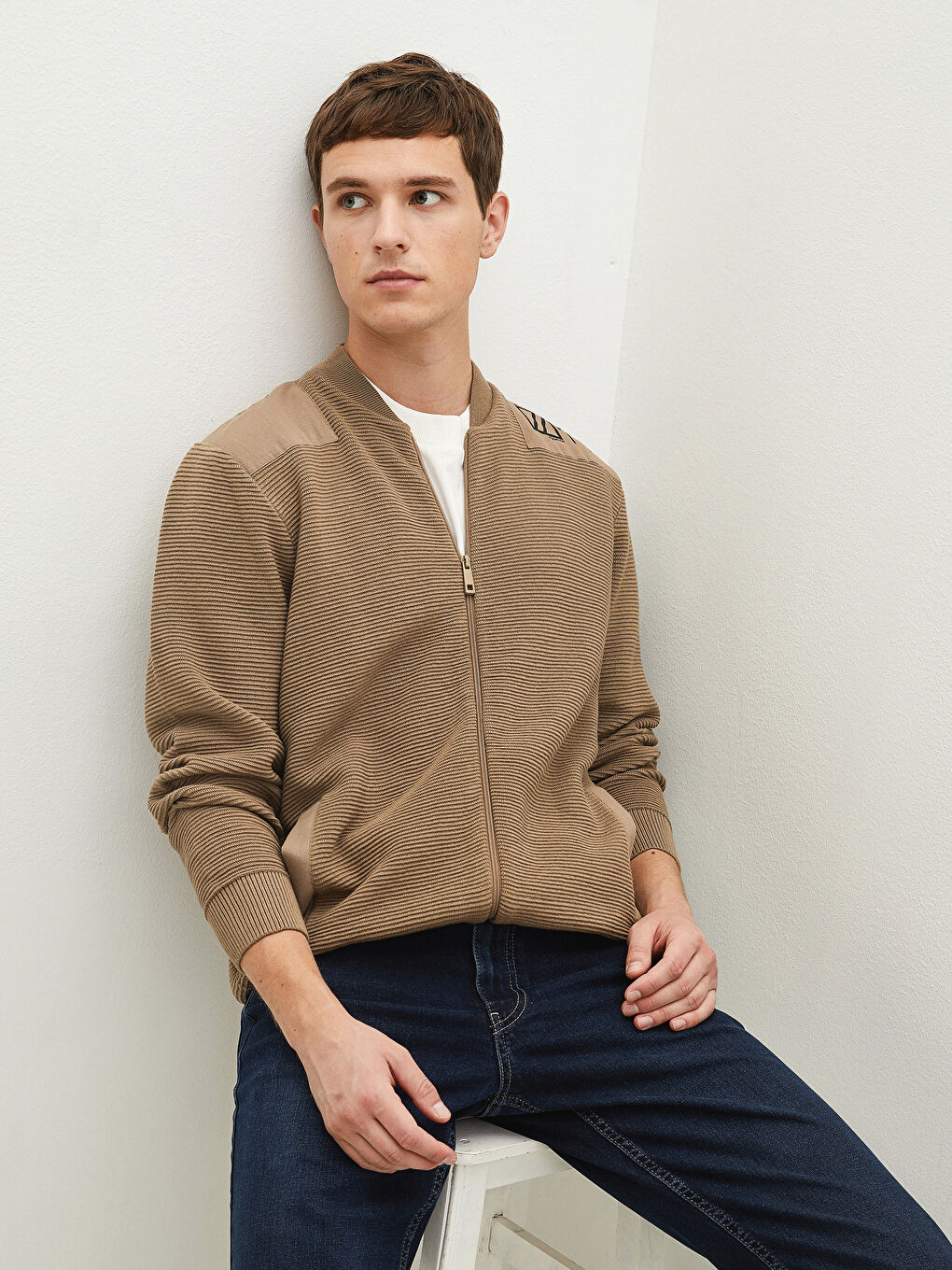 Standard Pattern College Collar Slim Men's Knitwear Cardigan