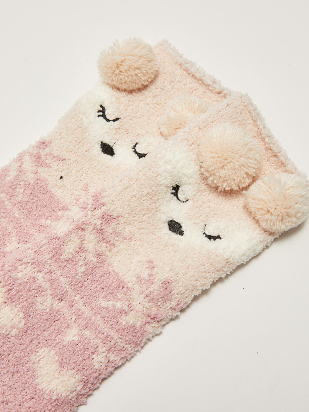 Pembe Desenli Ponpon Detaylı Kadın Ev Çorabı-1