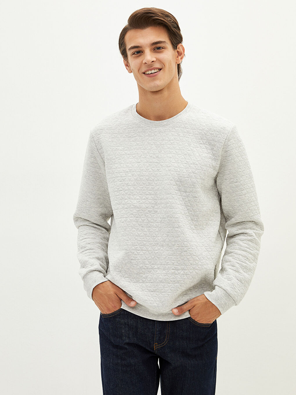 LCWAIKIKI Classic Crew Neck Long Sleeve Men's Sweatshirt -W18024Z8-LAK