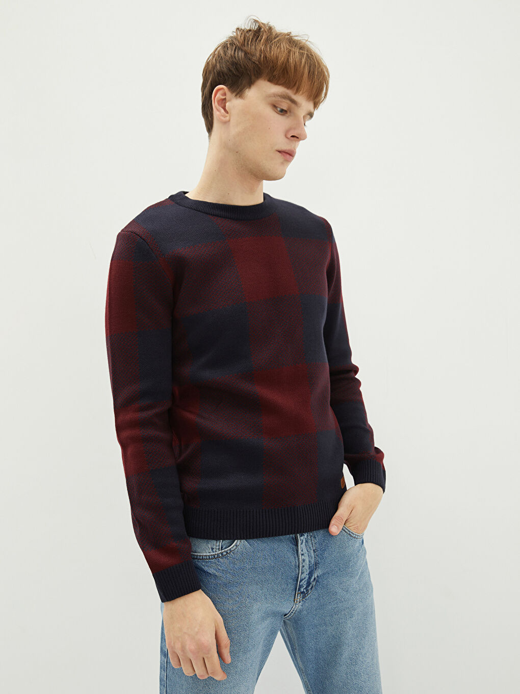 Светр чоловічий з круглим вирізом горловини, довгим рукавом, колор-блок, трикотажний-1