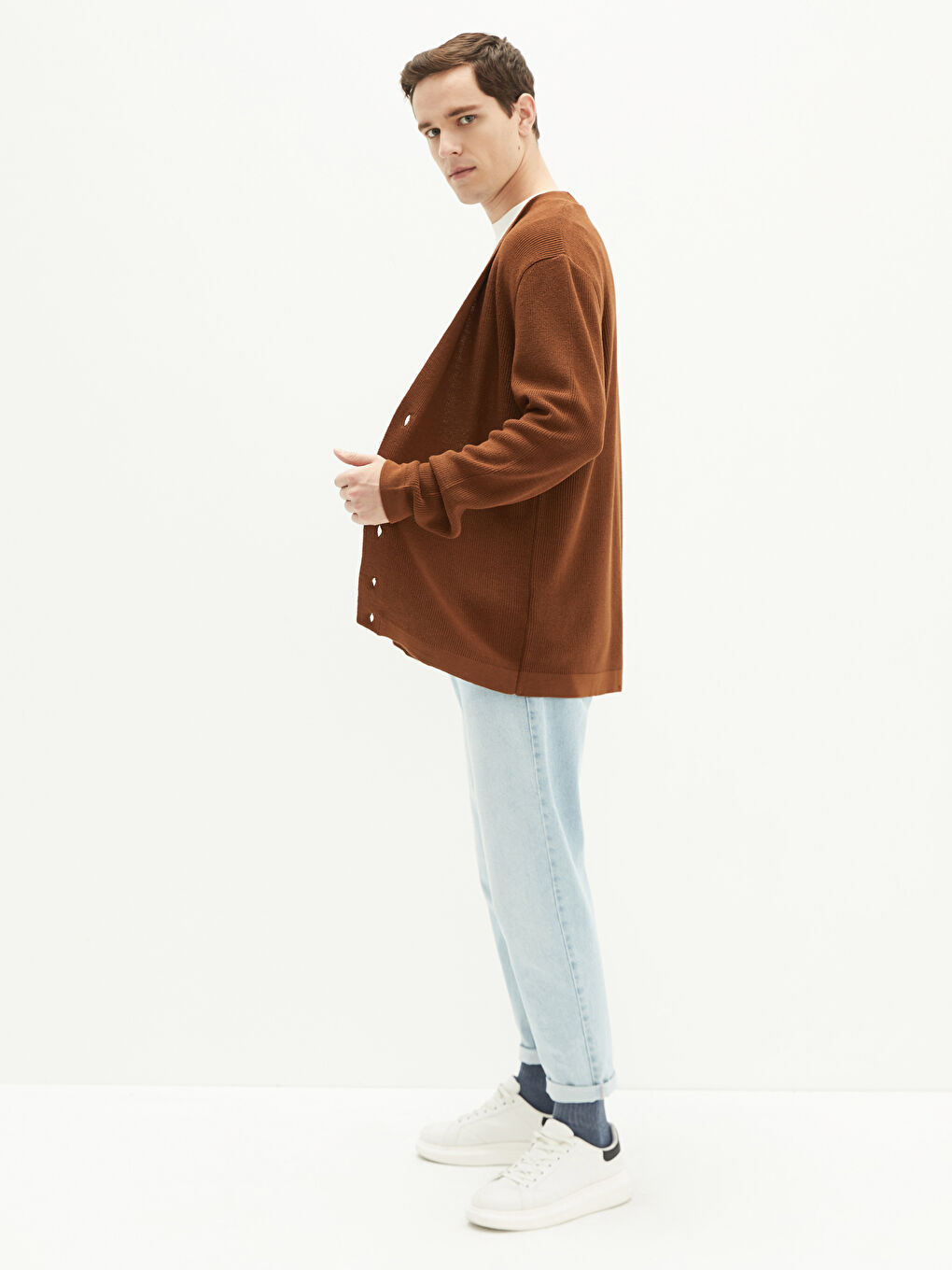 Standard Fit V Neck Men's Knitwear Cardigan-1