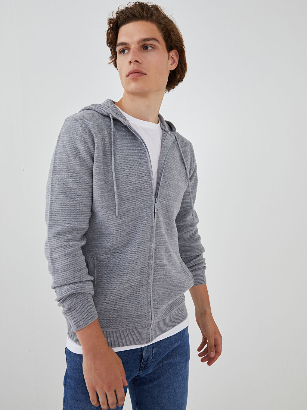Кардиган из трикотажа с длинным рукавом и капюшоном, облегающего кроя для мужчин-1