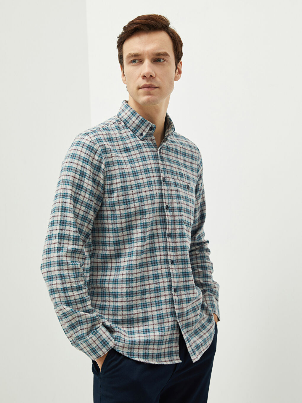 LCWAIKIKI Classic Regular Fit Uzun Kollu Ekose Erkek Gömlek -W18111Z8-LMK