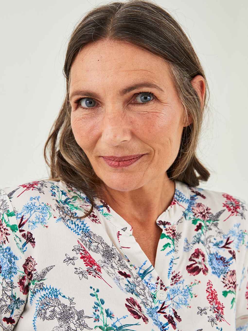 Henley Neckline Flower Long Sleeve Viscose Women's Blouse-3