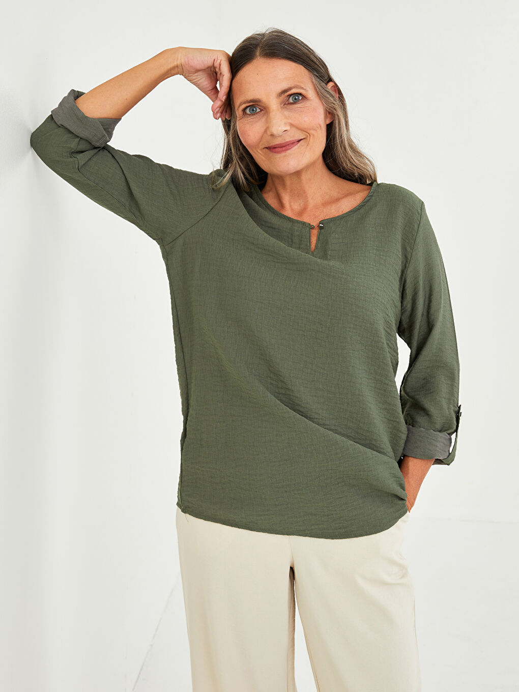 Yeşil Kaçık Yaka Uzun Kollu Pamuklu Kadın Bluz