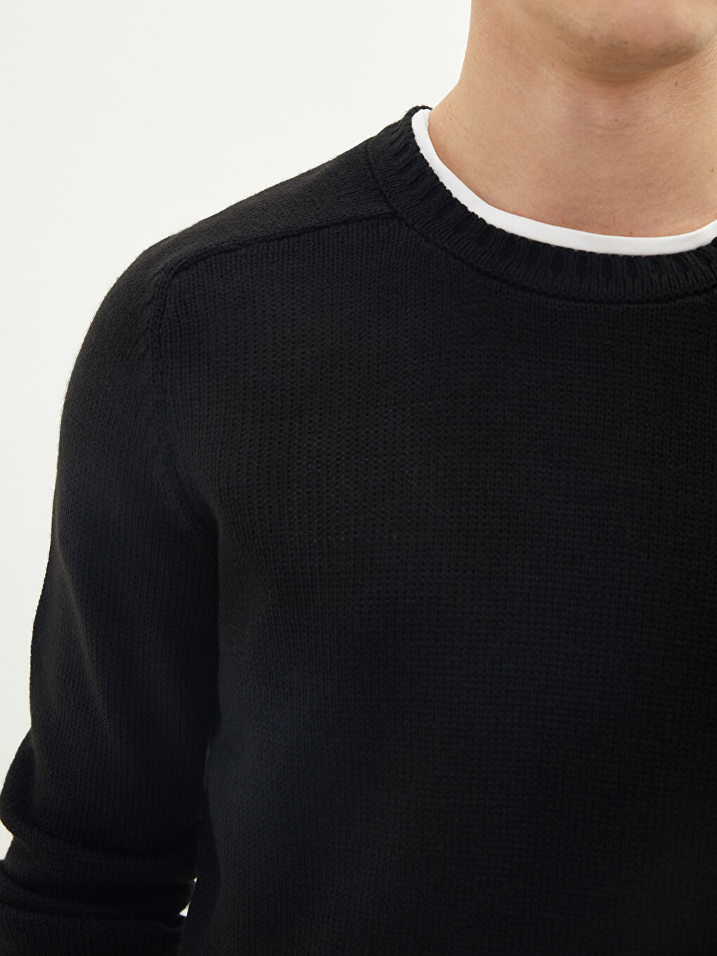 მრგვალი საყელო გრძელმკლავიანი მამაკაცის ტრიკოტაჟის სვიტერი-3