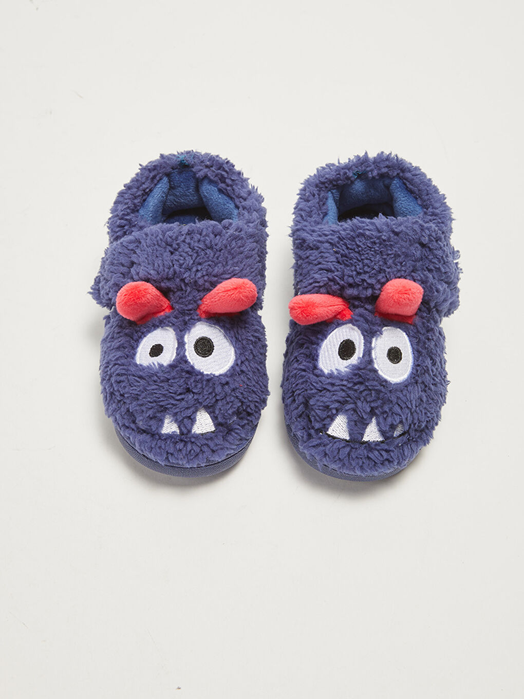 LCW STEPS Embroidery Detailed Hook and Loop Slippers for Baby Boy -W18303Z1-CRP