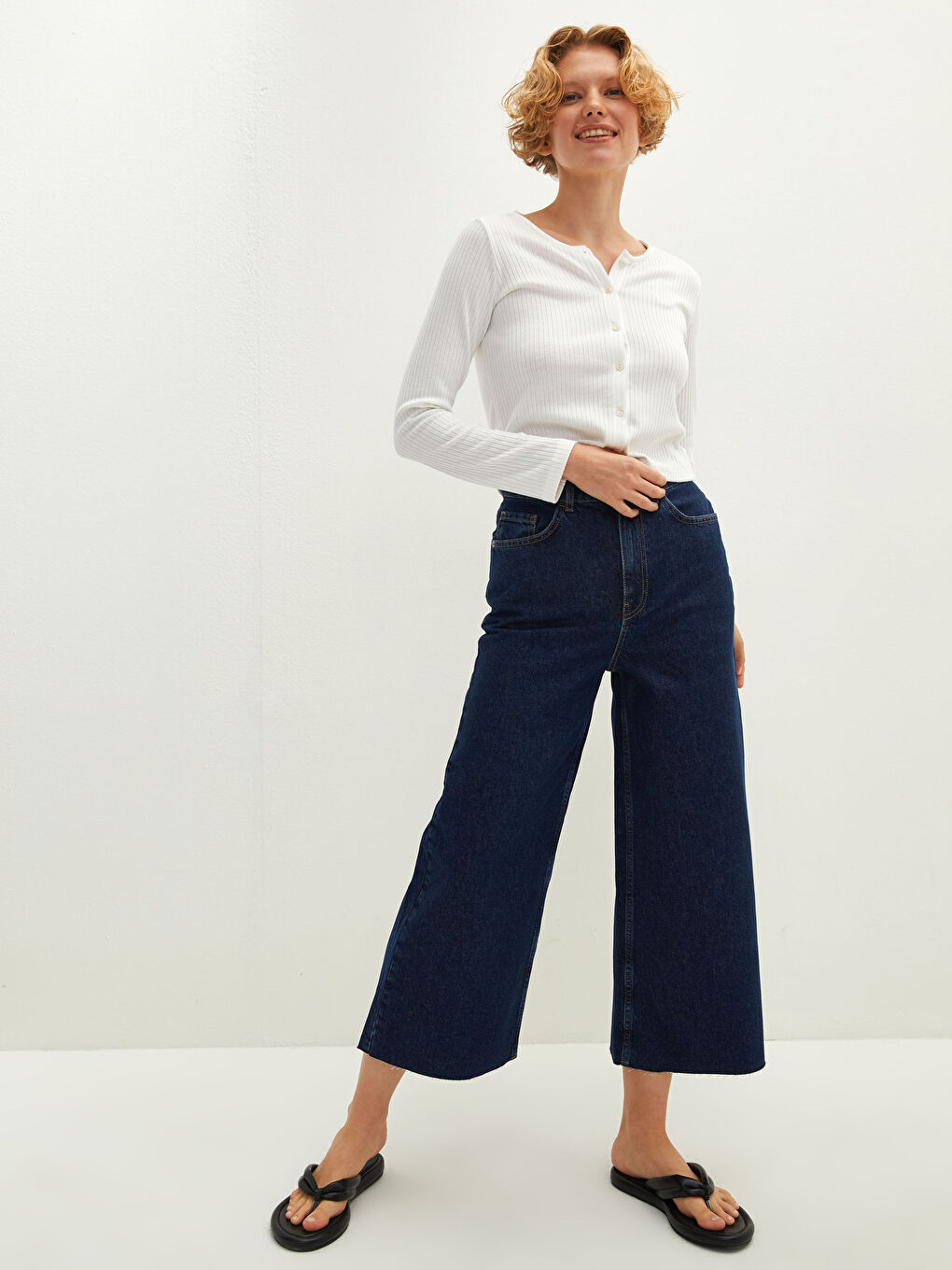 İndigo Yüksek Bel Wideleg Cep Detaylı Kadın Rodeo Jean Pantolon-1