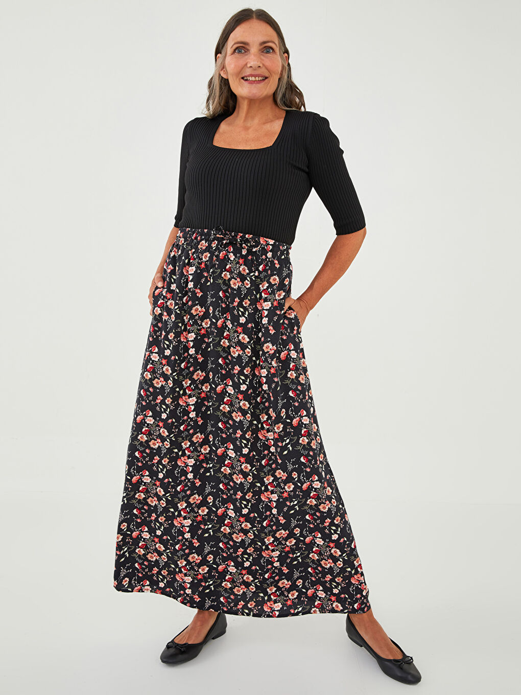 Elastic Waist Flower A-Cut Belmando Fabric Women's Skirt