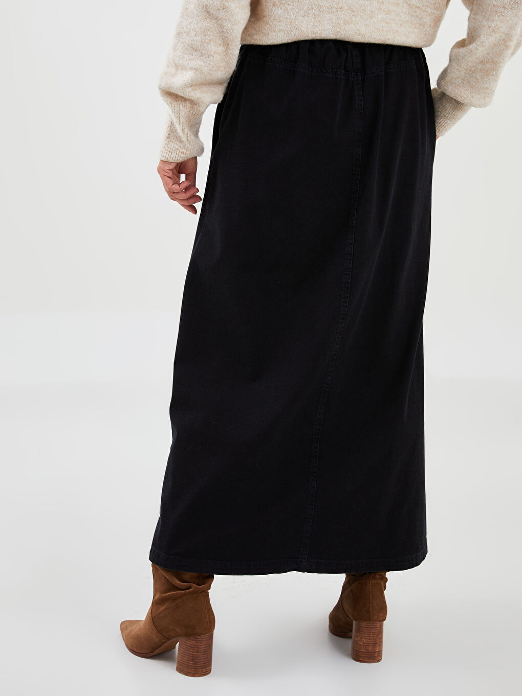 Elasticated Waist Loose Fit Women's Denim Skirt-4