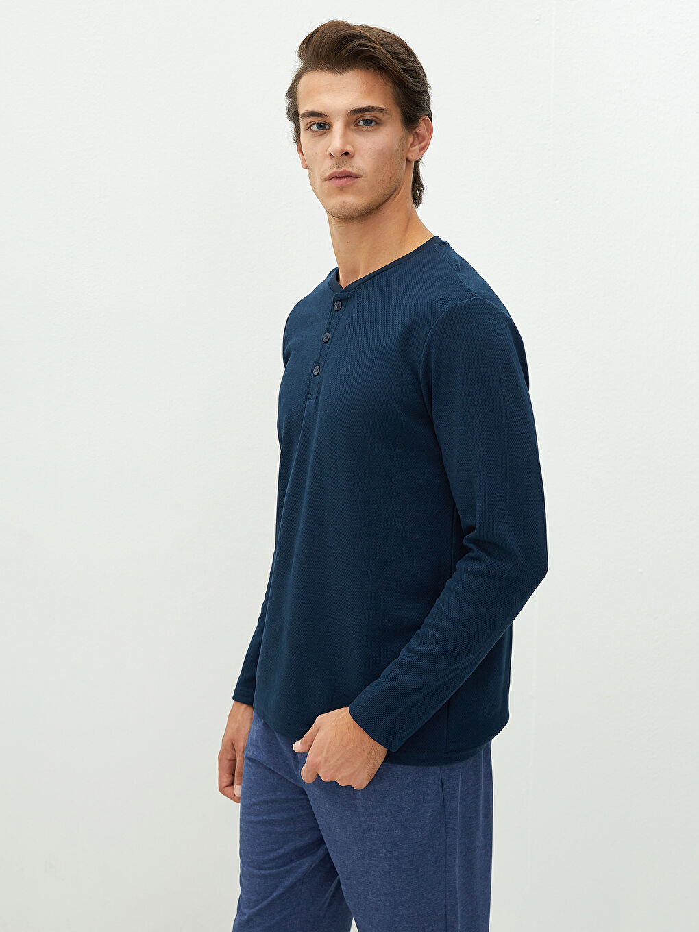 Standard Mold Long Sleeve Men's Undershirt