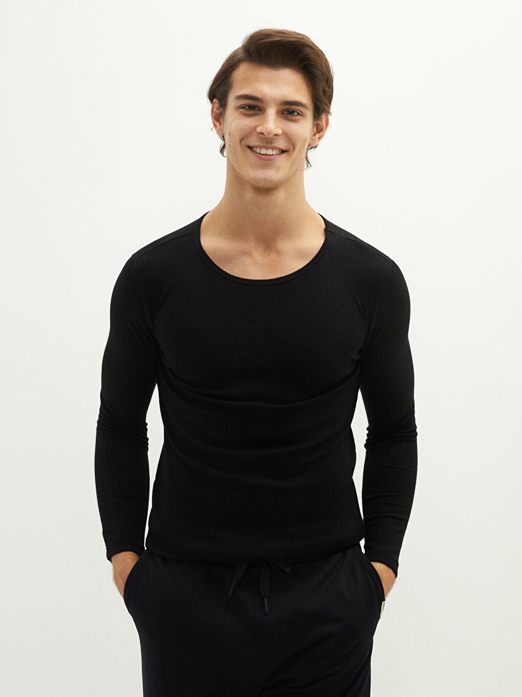 Ерлерге арналған ұзын жеңді дөңгелек жағалы майка