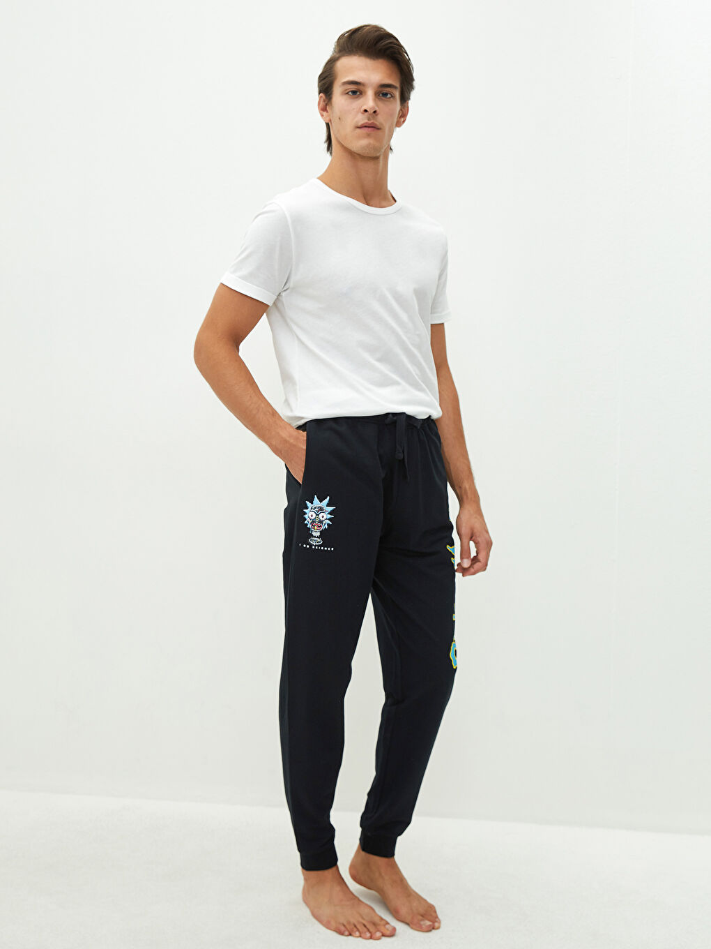 LC WAIKIKI Standard Pattern Rick and Morty Printed Men's Jogger Pajama Bottom -W18560Z8-RQN