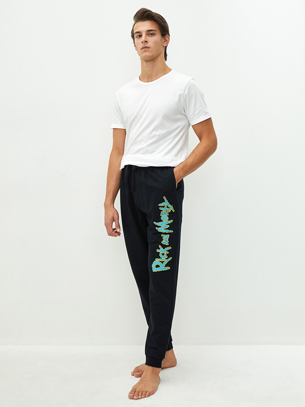 LC WAIKIKI Standard Pattern Rick and Morty Printed Men's Jogger Pajama Bottom -W18560Z8-RQN