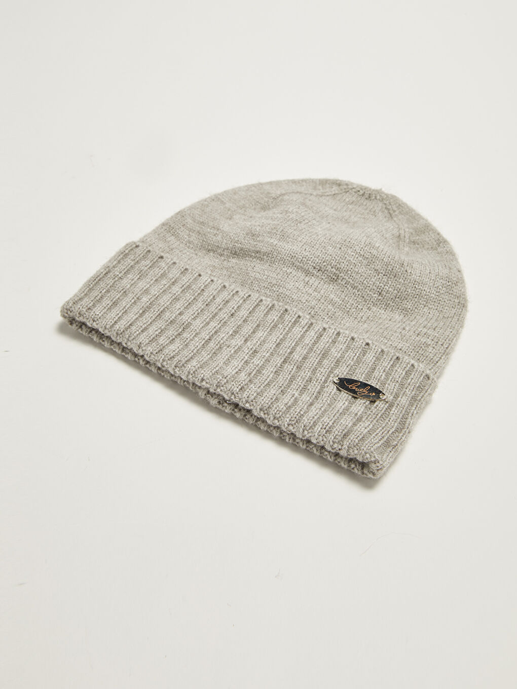 Женская трикотажная шапка-бини-3