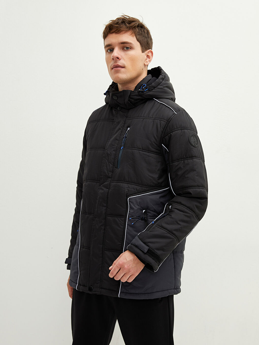 Wide Pattern Hooded Thick Men's Coat-1