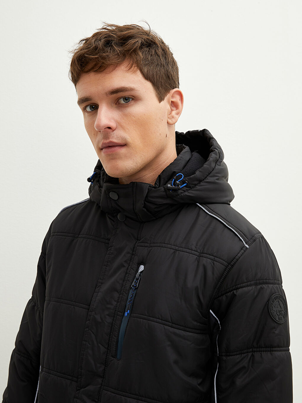 Wide Pattern Hooded Thick Men's Coat-2