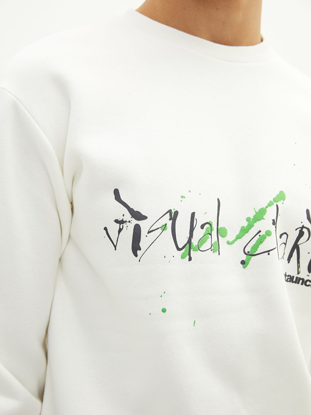 Beyaz Bisiklet Yaka Uzun Kollu Baskılı Erkek Sweatshirt-3