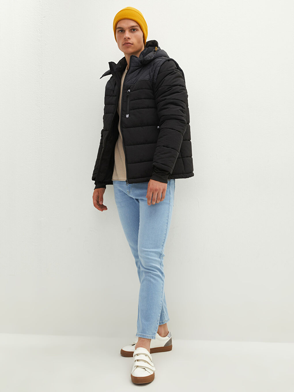 Standard Fit Hooded Thick Men's Coat-3