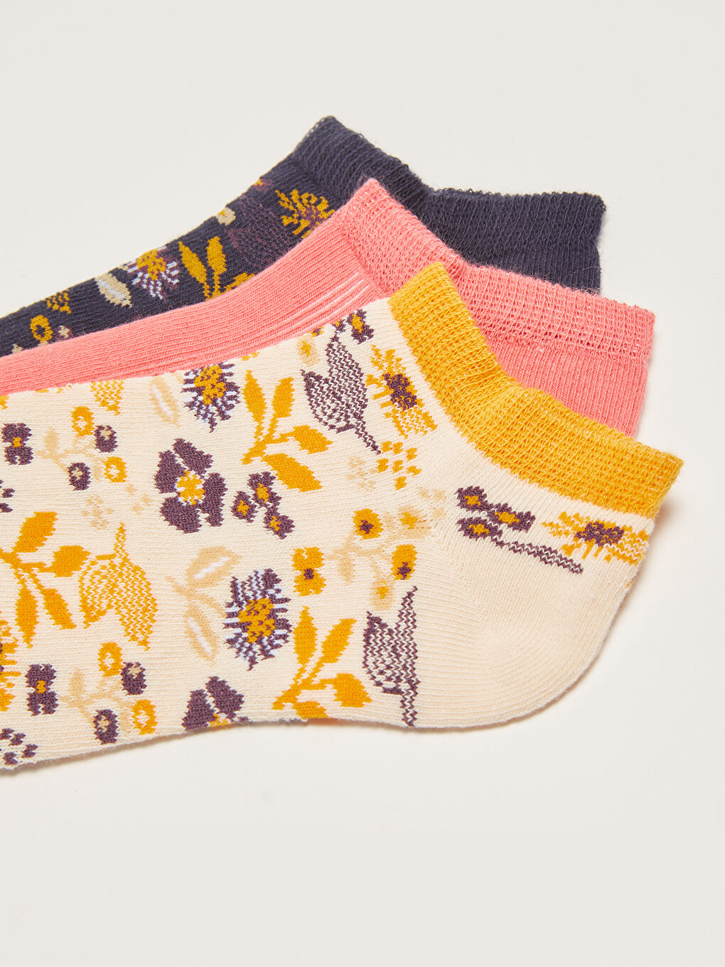 Floral Patterned Booties Socks 3-Pack-2