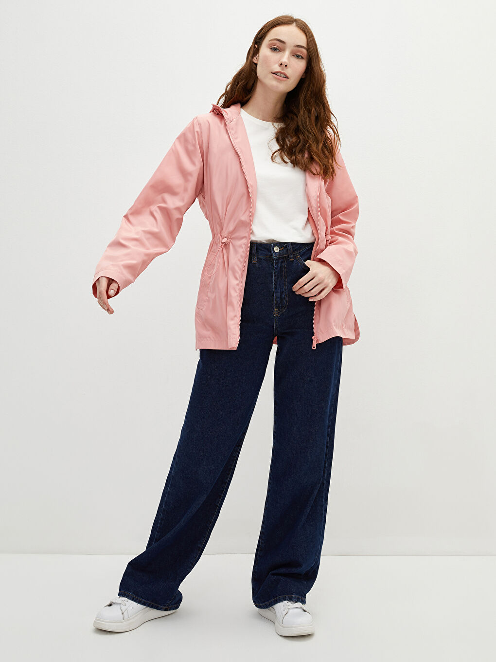 Kapüşon Yaka Düz Uzun Kollu Cep Detaylı Kadın Yağmurluk-11