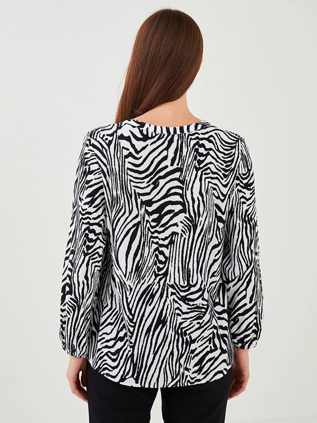 Блузка из вискозы с узором, с длинным рукавом и воротником на завязках для женщин-4