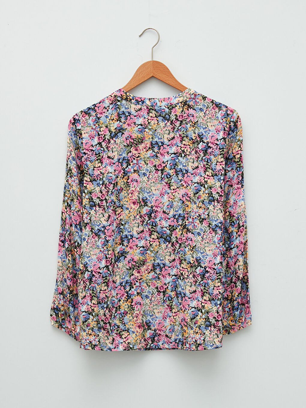 Блузка из вискозы с длинным рукавом и цветочным принтом с воротником на завязках для женщин-6